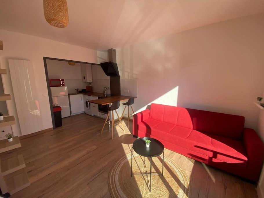 Апартаменты Studio Moderne Et Cosy Avec Balcon Et Parking Периго Экстерьер фото